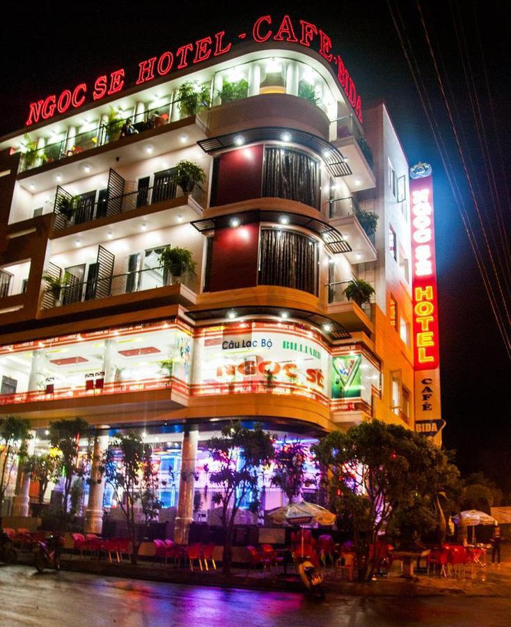 Ngoc Se Hotel プレイク エクステリア 写真